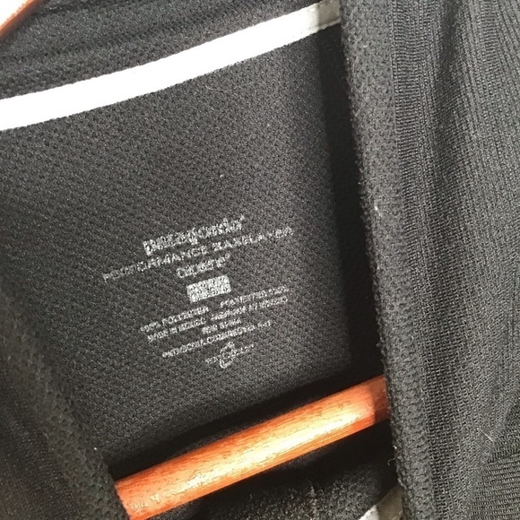 Patagonia Capilene Pullover in Black. - Picture 6 of 11